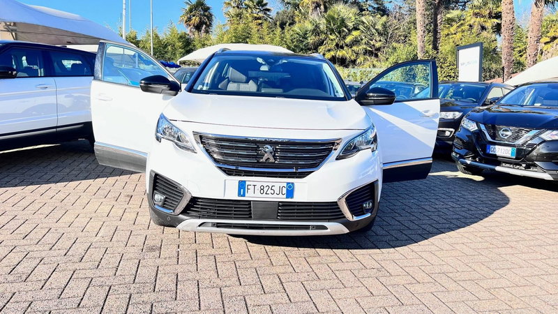 Peugeot 5008 usata a Como (4)