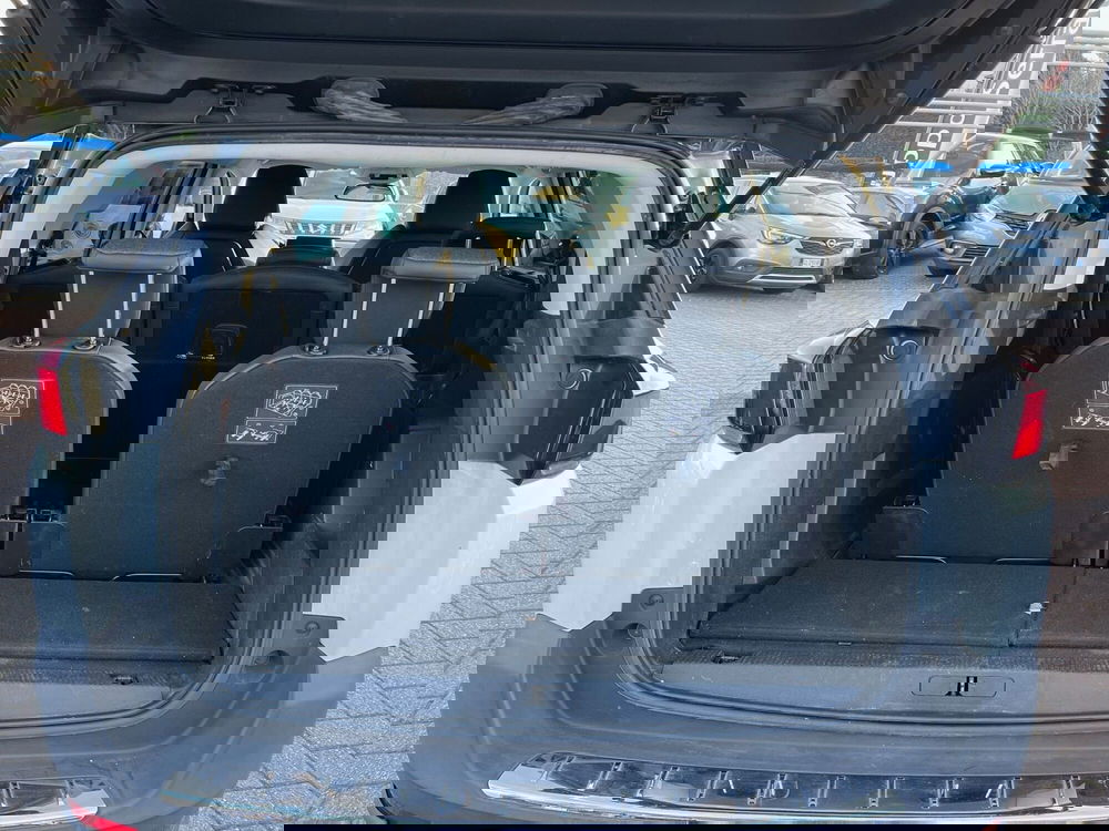 Peugeot 5008 usata a Como (5)