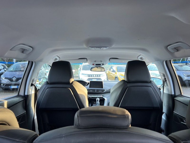 Peugeot 5008 usata a Como (6)