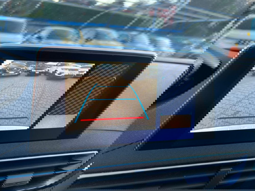 Peugeot 5008 usata a Como (8)