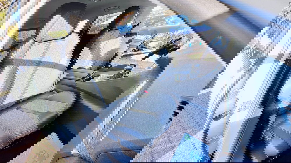 Peugeot 5008 usata a Como (9)