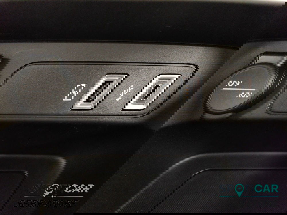 Jeep Avenger usata a Como (19)