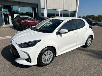 Toyota Yaris 1.0 5 porte Active del 2023 usata a Piacenza