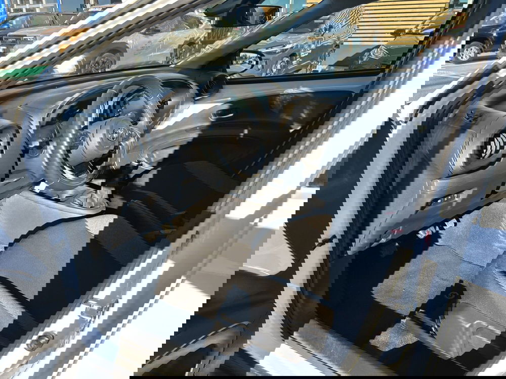 Toyota Aygo X usata a Milano (11)