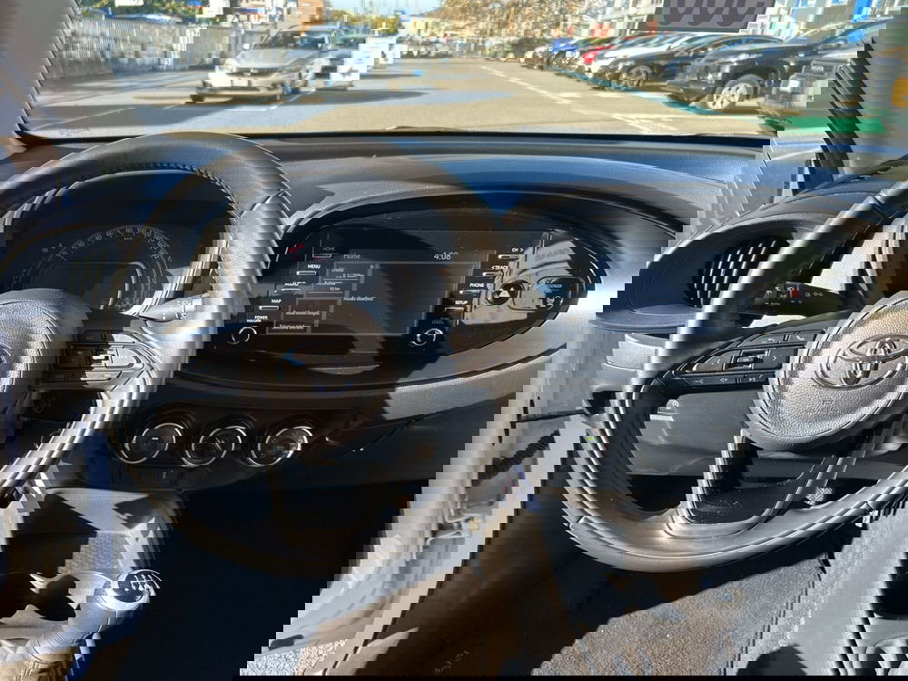 Toyota Aygo X usata a Milano (13)