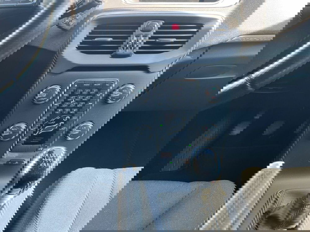 Volvo V40 Cross Country usata a Sondrio (14)