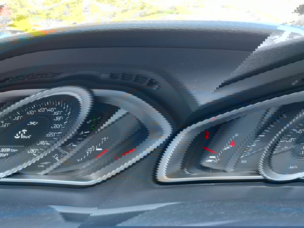 Volvo V40 Cross Country usata a Sondrio (9)