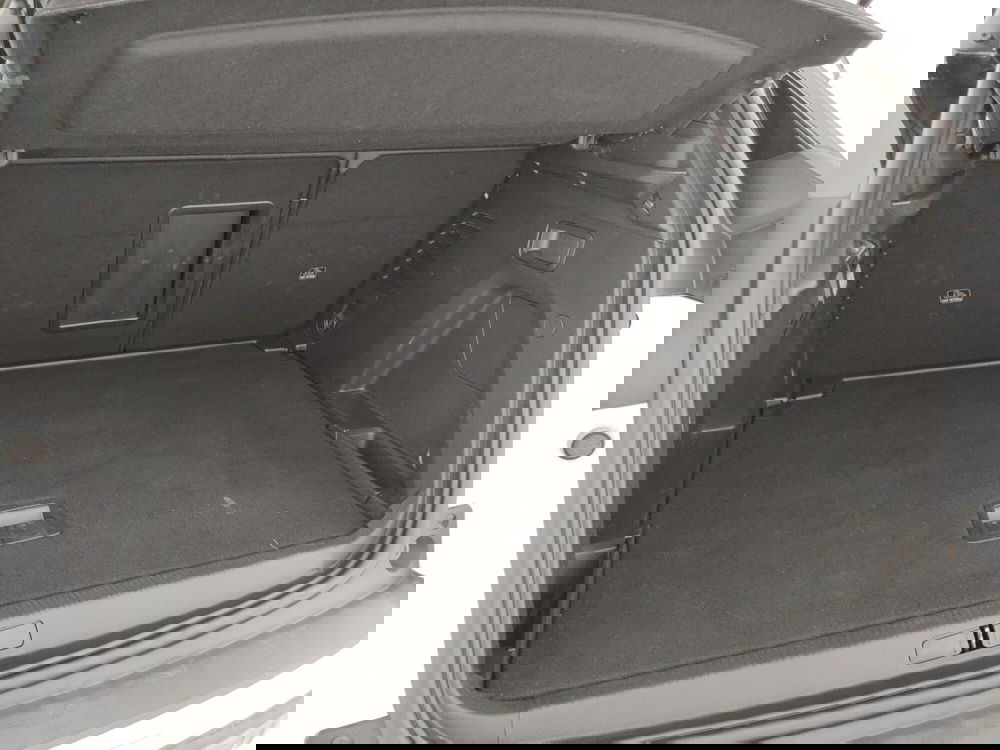 Peugeot 3008 usata a Caserta (8)