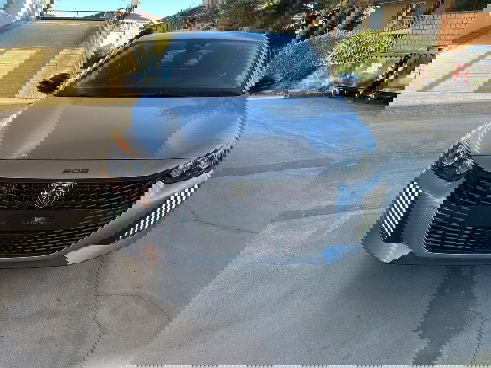 Peugeot 208 usata a Milano (2)