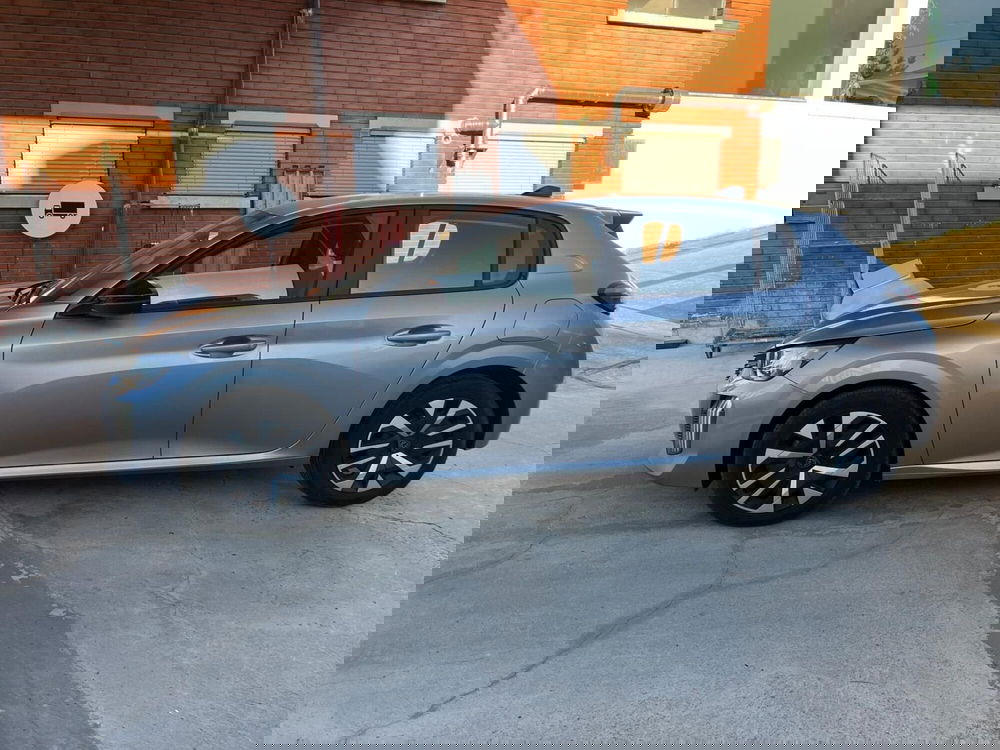 Peugeot 208 usata a Milano (5)