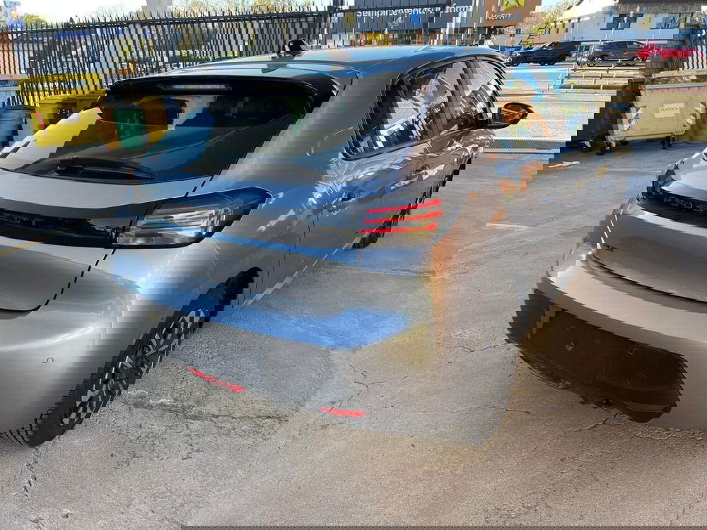 Peugeot 208 usata a Milano (6)