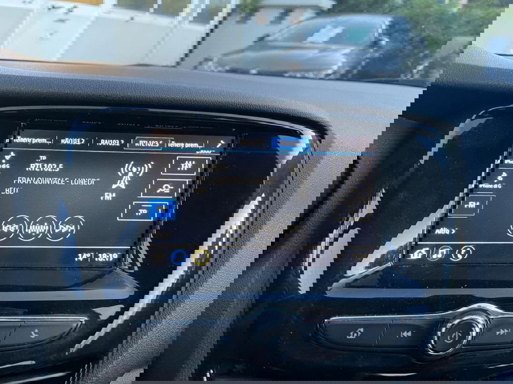 Opel Karl usata a Milano (16)