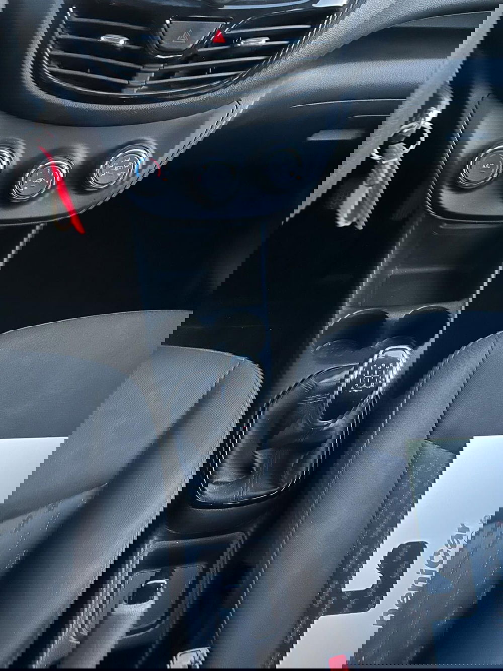 Opel Karl usata a Milano (17)