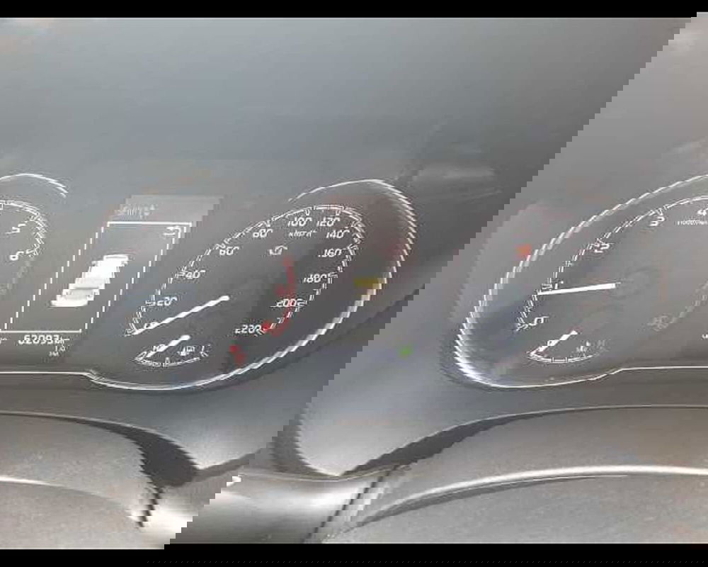 Toyota Yaris usata a Napoli (13)