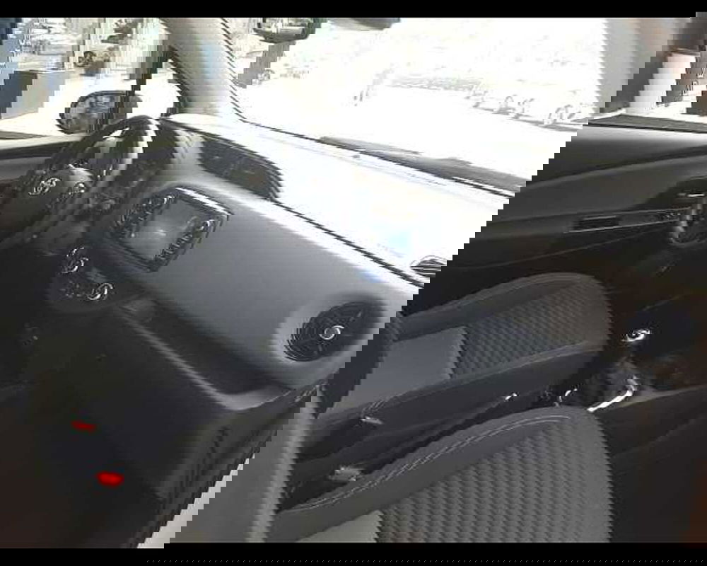 Toyota Yaris usata a Napoli (16)