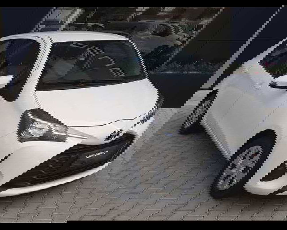 Toyota Yaris usata a Napoli (3)