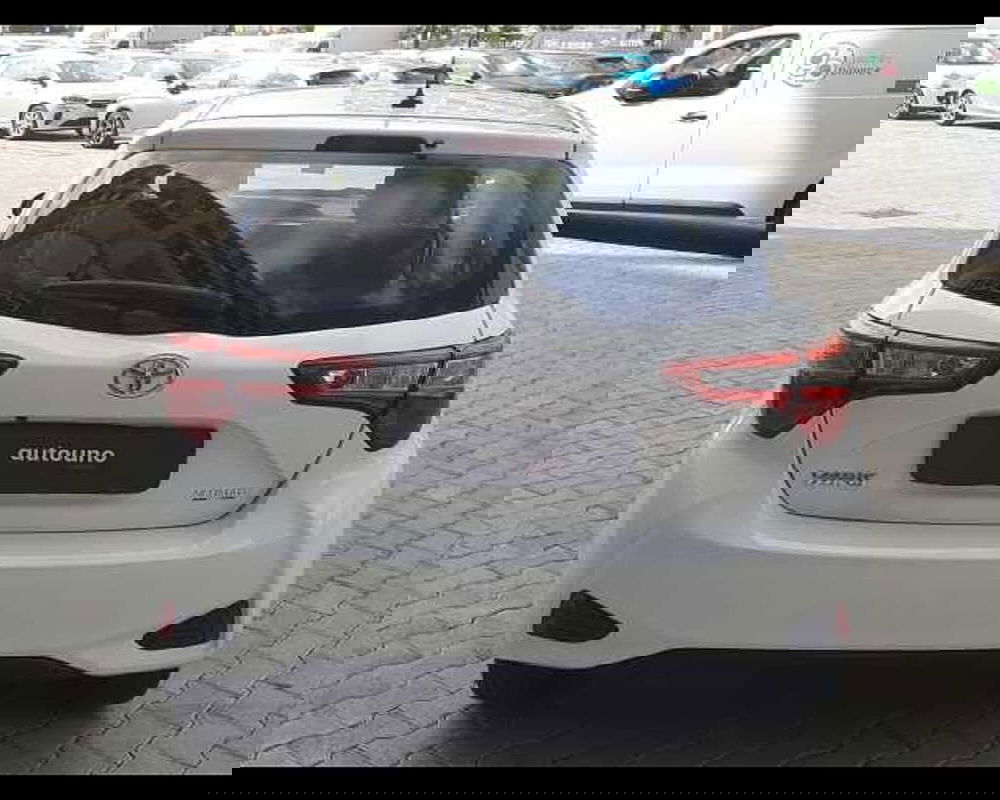 Toyota Yaris usata a Napoli (6)