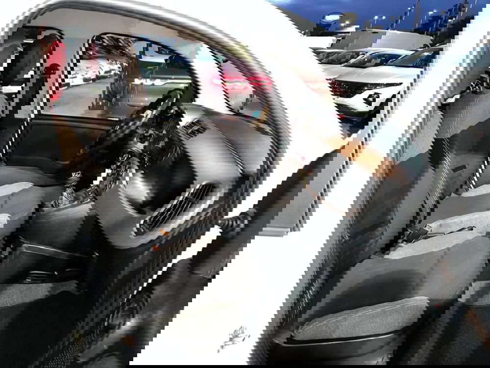 Fiat Panda Cross usata a Milano (12)