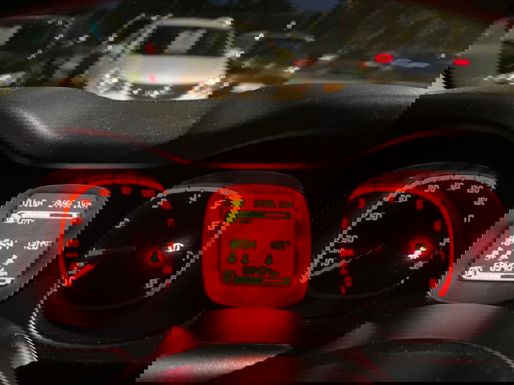 Fiat Panda Cross usata a Milano (18)