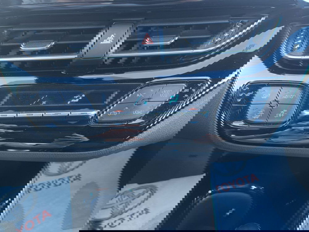 Toyota Toyota C-HR usata a Ragusa (14)