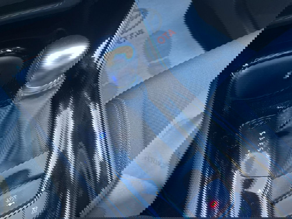 Toyota Toyota C-HR usata a Ragusa (15)