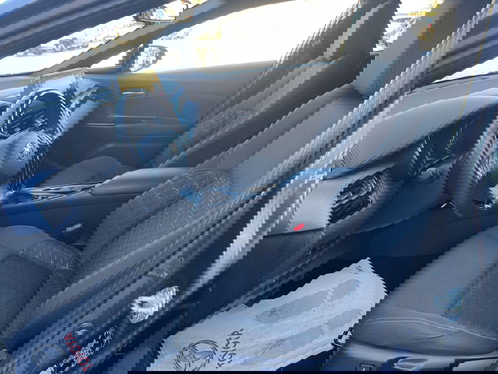 Toyota Toyota C-HR usata a Ragusa (8)