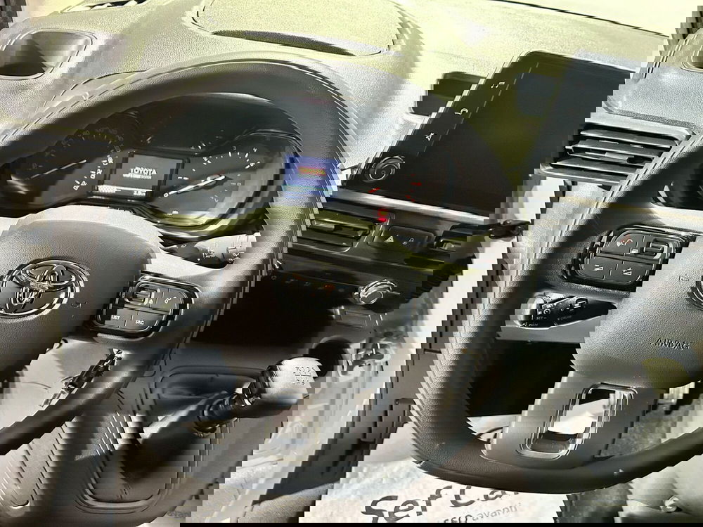 Toyota Proace City nuova a Milano (8)