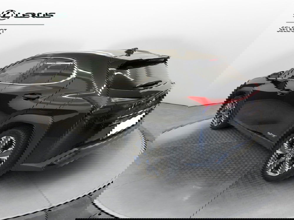 Lexus UX usata a Cremona (5)