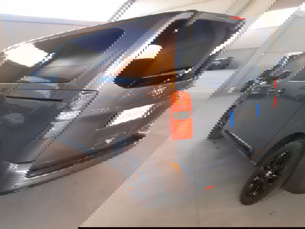 Toyota Proace Verso usata a Cremona (8)