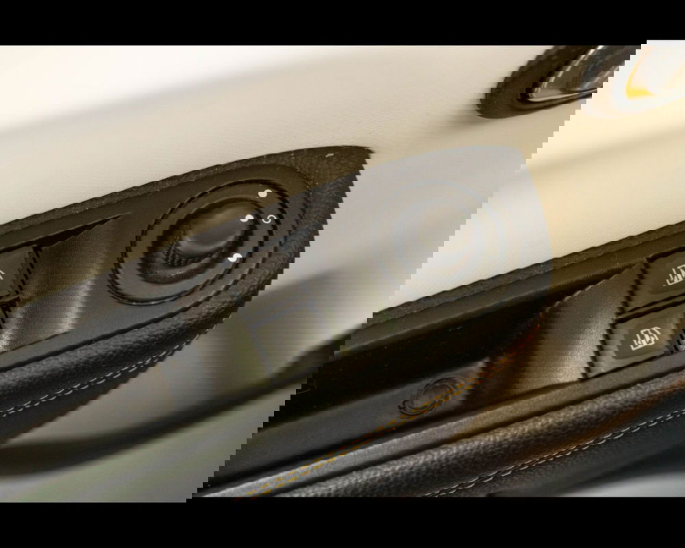 Renault Twingo usata a Venezia (17)