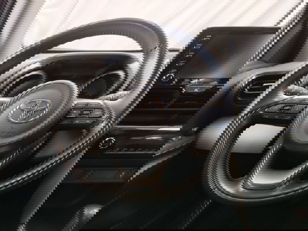 Toyota Yaris Cross usata a Roma (11)