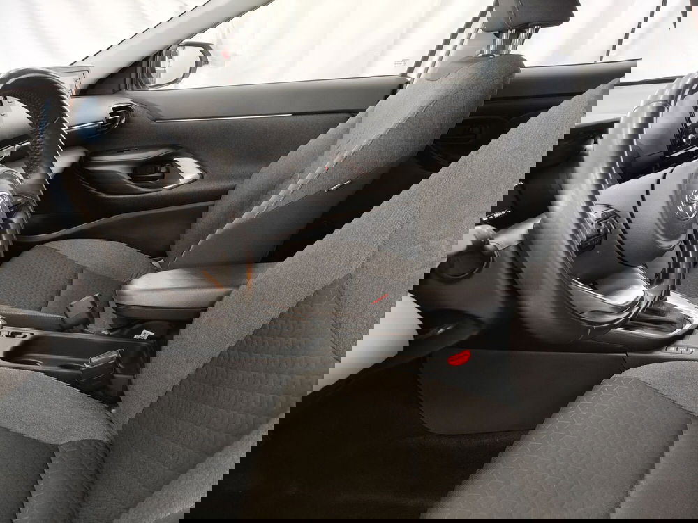 Toyota Yaris Cross usata a Roma (14)