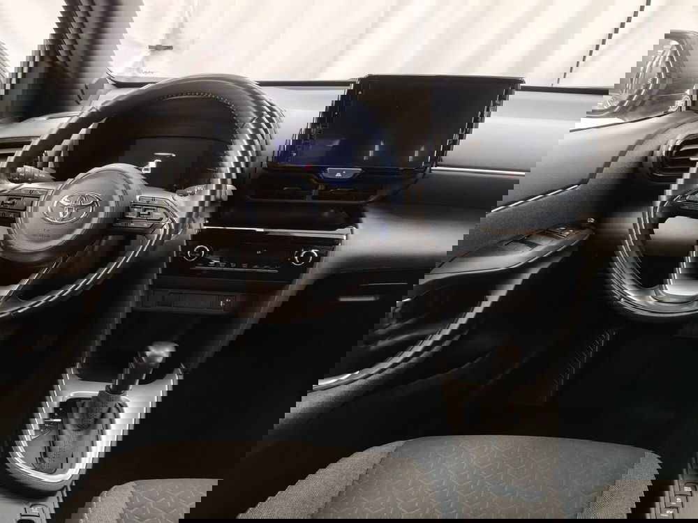 Toyota Yaris Cross usata a Roma (10)