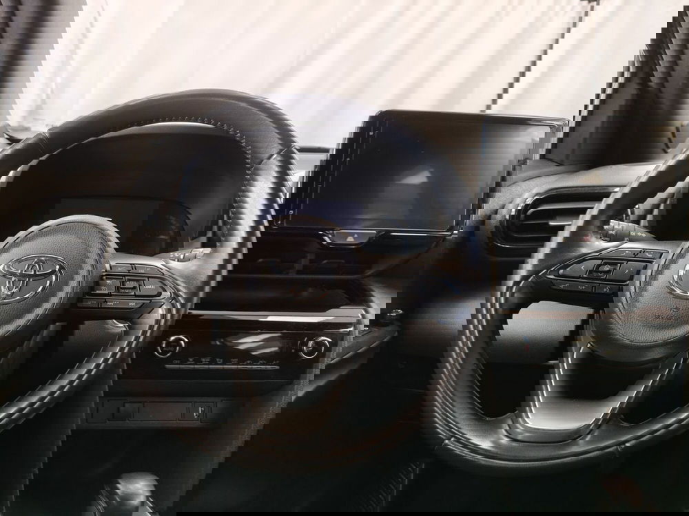 Toyota Yaris Cross usata a Roma (11)