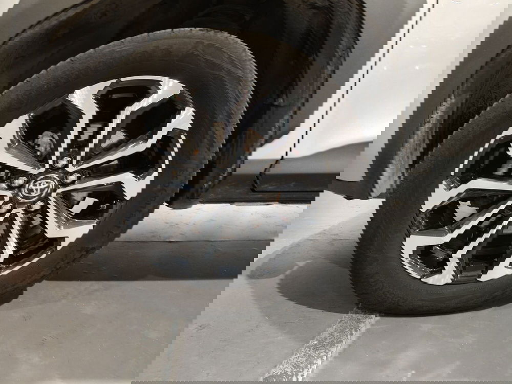 Toyota Yaris Cross usata a Roma (18)