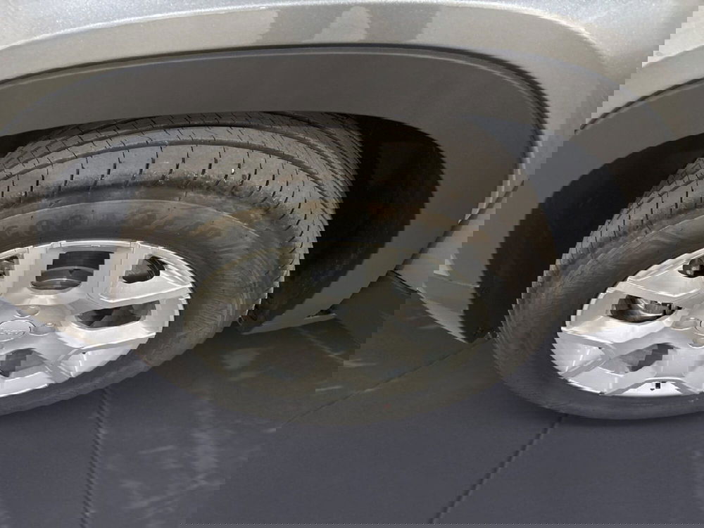 Jeep Avenger nuova a Agrigento (15)