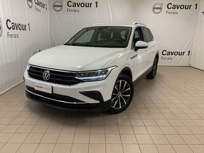 Volkswagen Tiguan 2.0 TDI SCR Life del 2021 usata a Ferrara