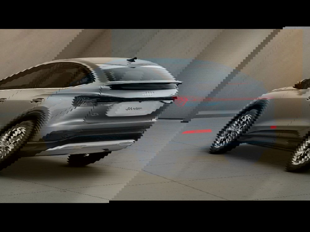 Audi Q4 Sportback nuova a Grosseto (3)