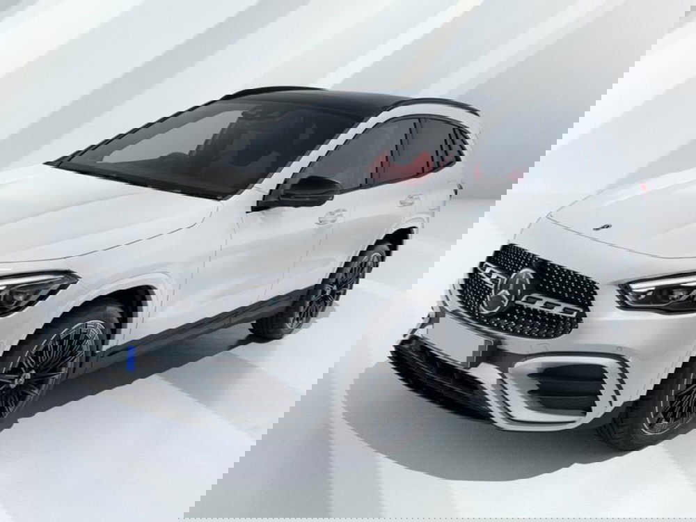 Mercedes-Benz GLA SUV nuova a Firenze (5)