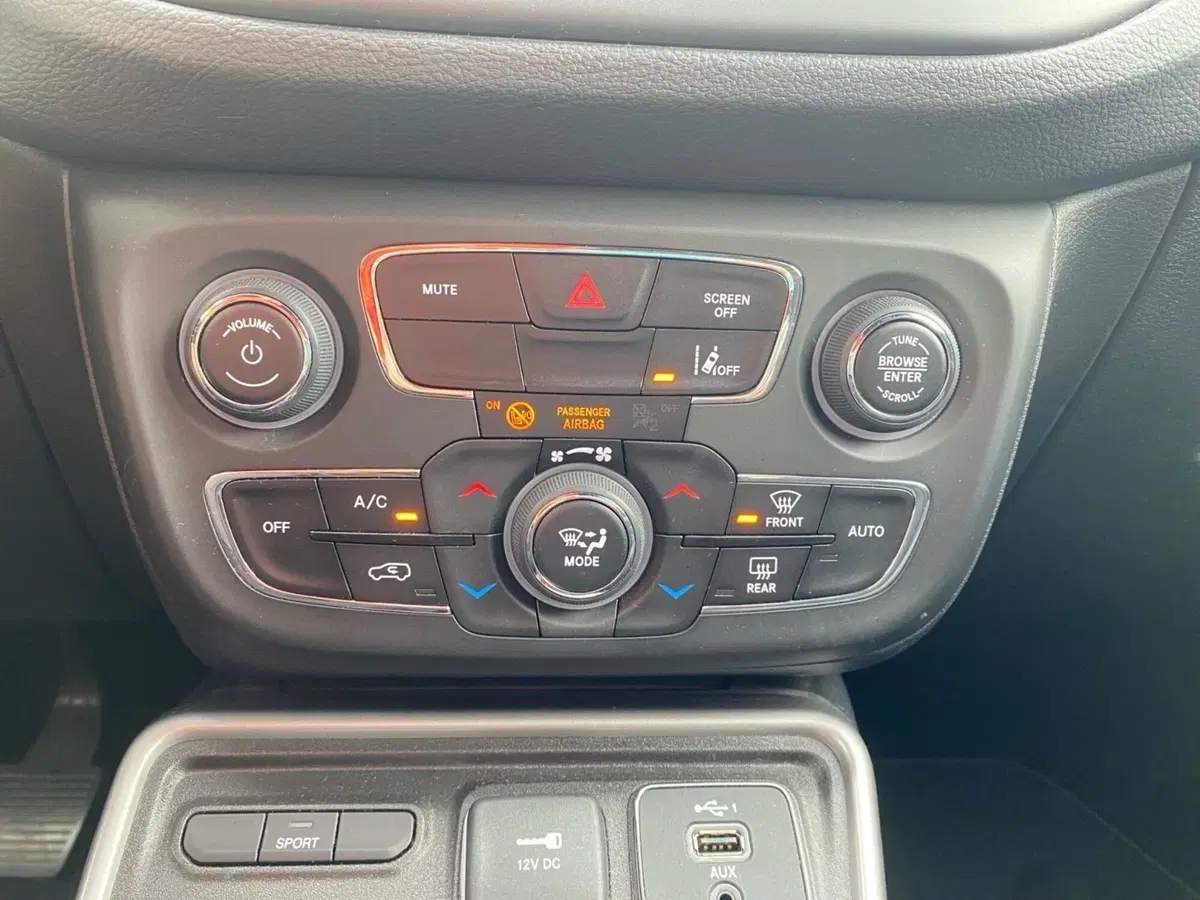 Jeep Compass usata a Bologna (14)
