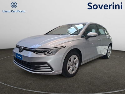 Volkswagen Golf 1.0 eTSI EVO DSG Life del 2024 usata a Bologna