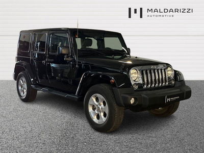 Jeep Wrangler Unlimited 2.8 CRD DPF Sahara Auto del 2016 usata a Bari