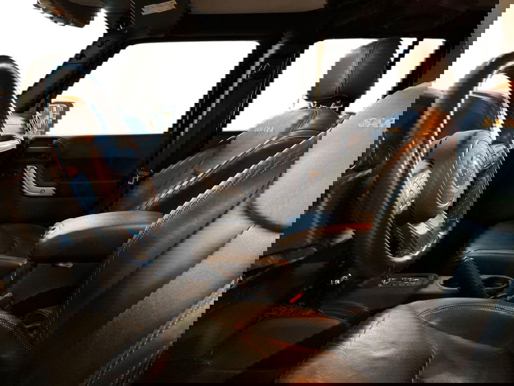 Jeep Wrangler Unlimited usata a Bari (17)