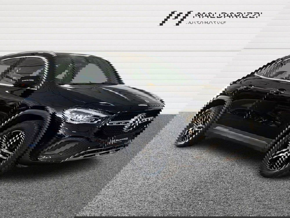 Mercedes-Benz GLA SUV usata a Bari (11)