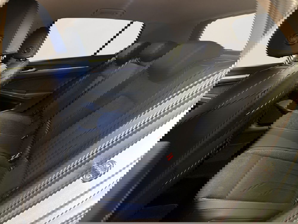 Volkswagen Golf nuova a Padova (8)