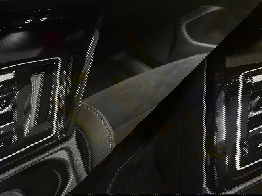 Volkswagen Golf nuova a Padova (13)