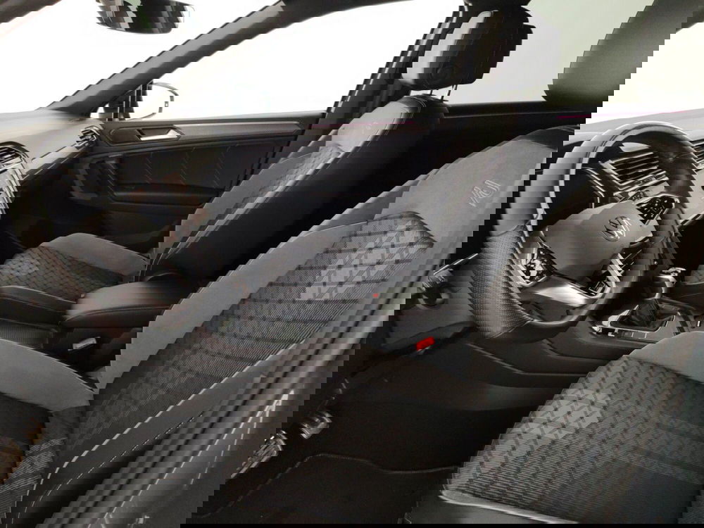 Volkswagen Tiguan usata a Massa-Carrara (7)