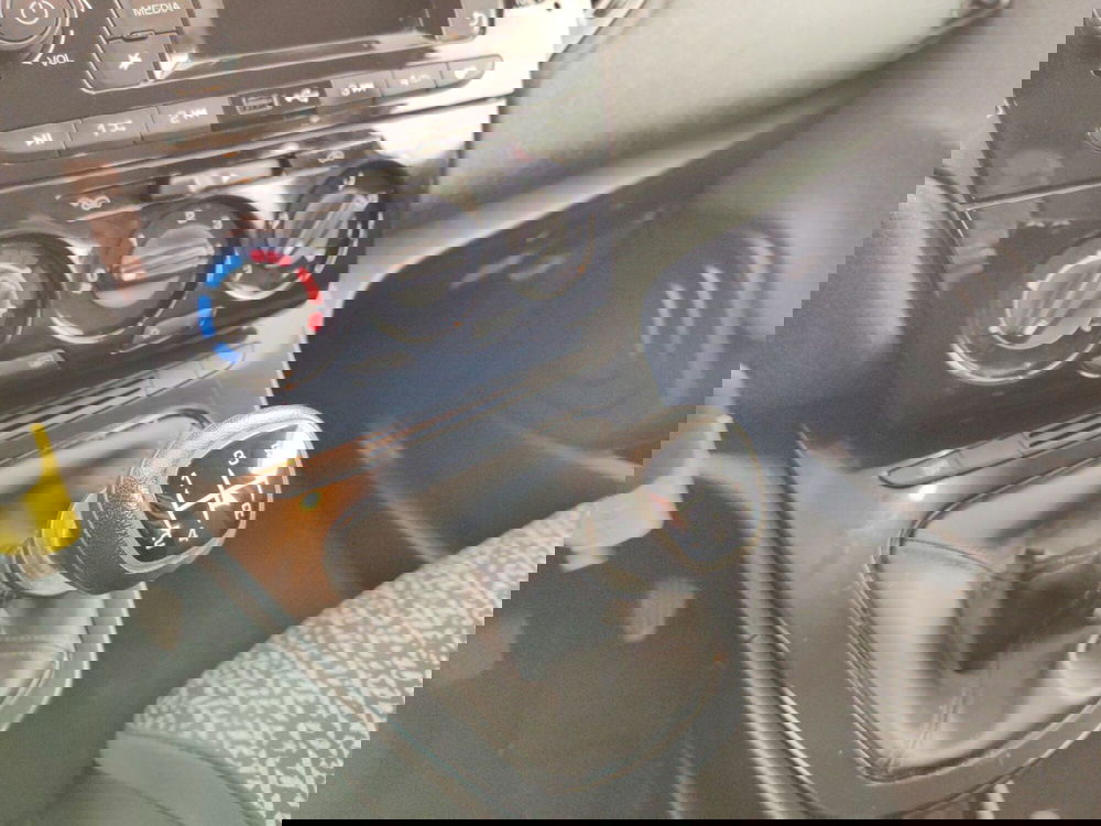 Lancia Ypsilon usata a Massa-Carrara (11)