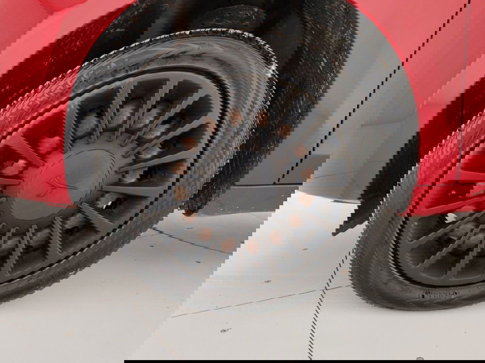 Lancia Ypsilon usata a Massa-Carrara (6)