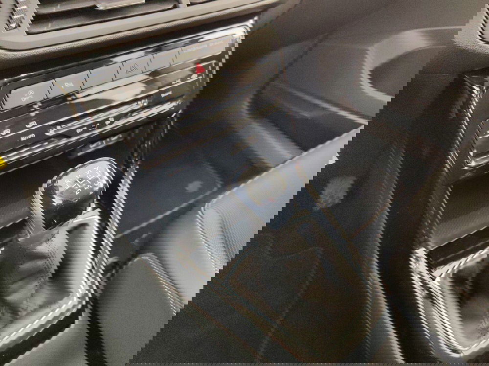 Volkswagen T-Cross usata a Massa-Carrara (11)